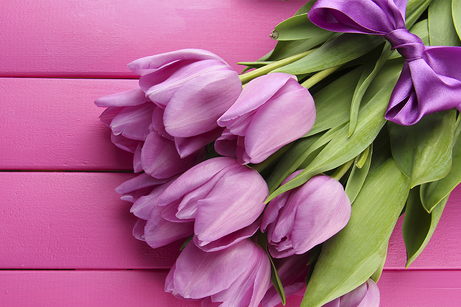 Какие цветы лучше подарить на 8 марта?